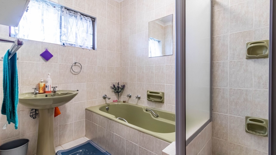 5 Bedroom Property for Sale in Vincent Eastern Cape